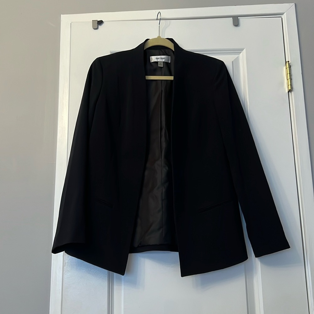Jones Studio Black Blazer